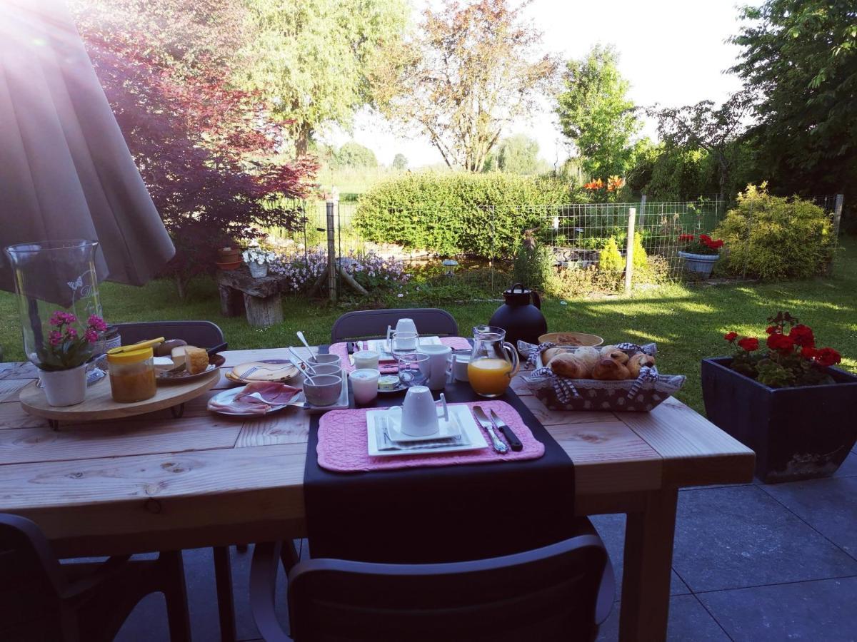 Entre Monts Et Collines B&B Et Spa En Option מראה חיצוני תמונה