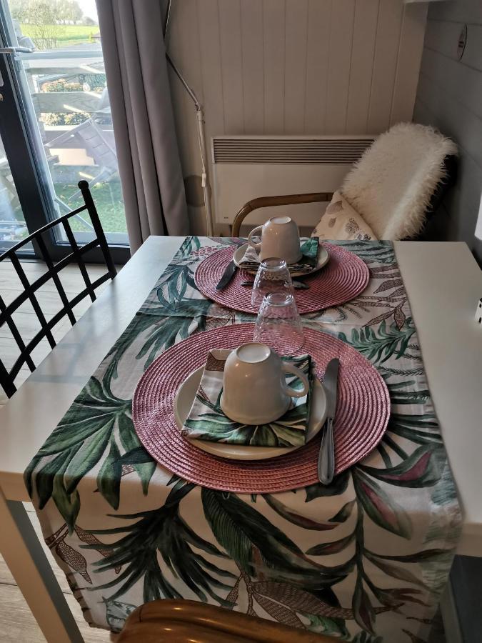 Entre Monts Et Collines B&B Et Spa En Option מראה חיצוני תמונה